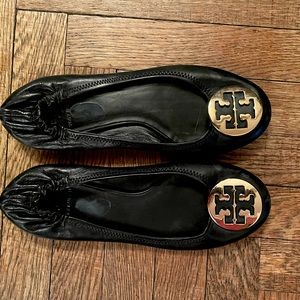 Iconic Tory Burch “Minnie Travel Ballet Flat”